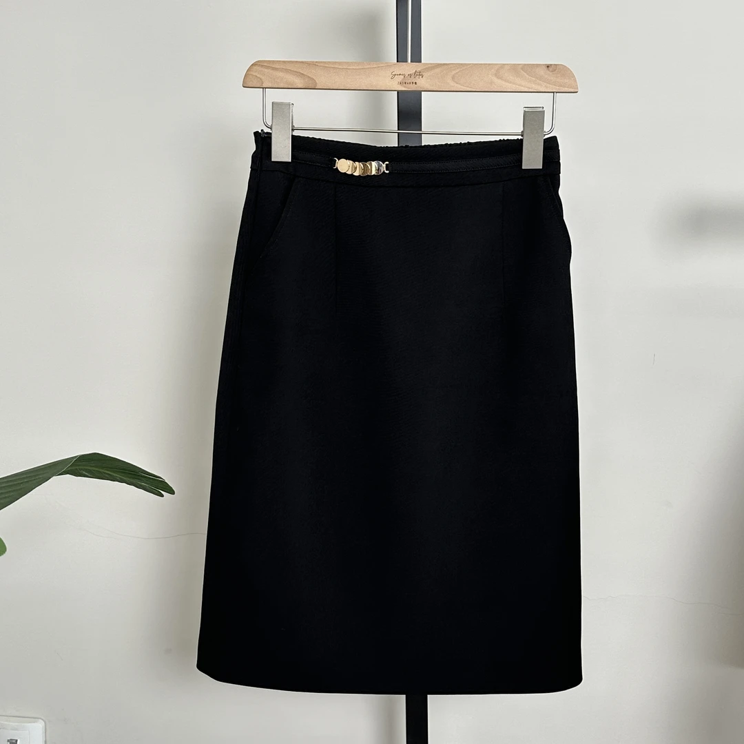 亚妃儿显瘦半身裙女装半身裙裙子气质裙时尚百搭高腰开叉筒裙黑色