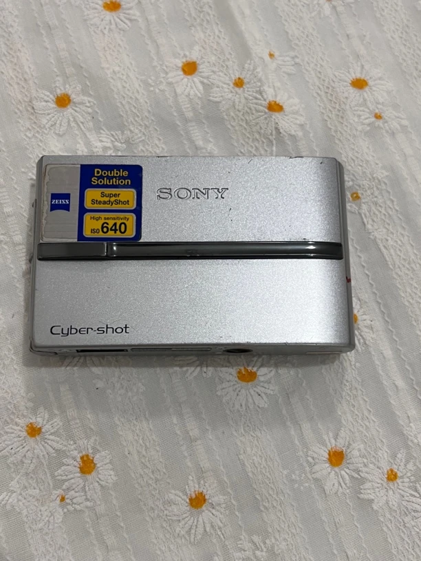 9新 Sony/索尼 索尼T9 复古ccd人像好看 送小磁铁（no退no换）