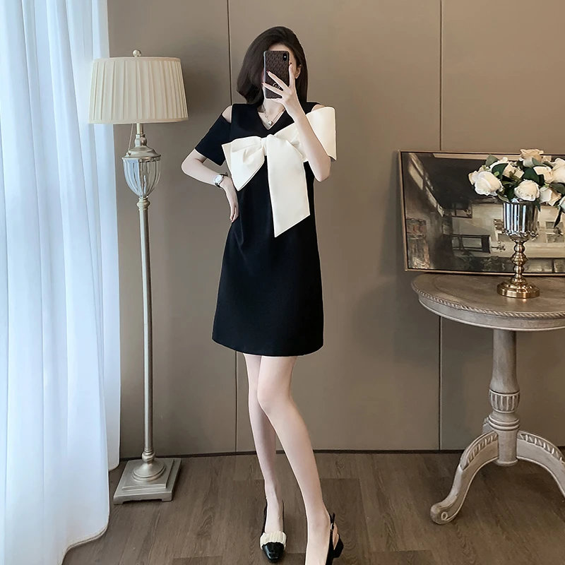 2024夏季新款法式气质轻熟风高端时尚休闲设计感小众蝴蝶结连衣裙