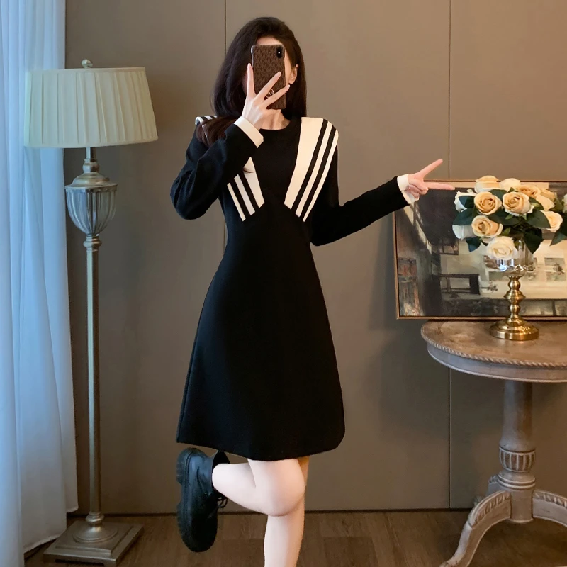 法式小香风小众设计感连衣裙女秋季2023高级感小个子显瘦小黑裙子