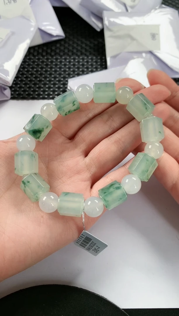 【闪购商品】翡翠手串未镶嵌121