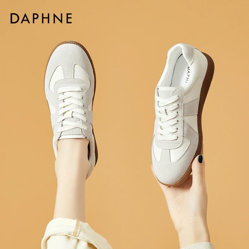 达芙妮舒适真皮德训鞋2025年春季百搭软底运动休闲鞋防滑小白鞋女
