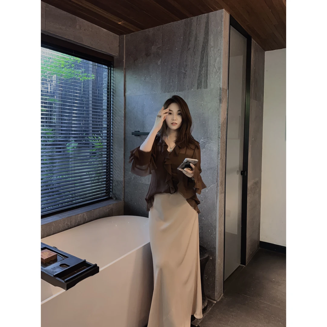 OSENSO"卡莉娅"夏季显瘦百搭简约小众设计感醋酸松紧半裙QZ240333