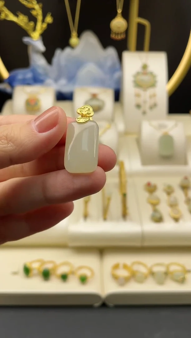 【闪购商品】和田玉吊坠银S925镶嵌和田玉无事牌吊坠