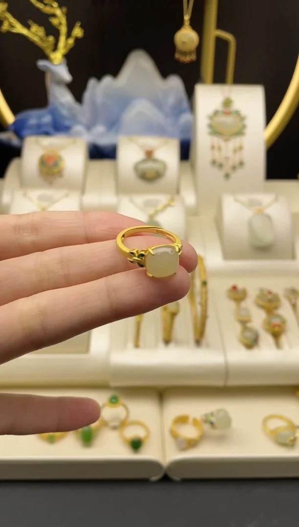 【闪购商品】和田玉戒指银S925镶嵌和田玉方糖戒指