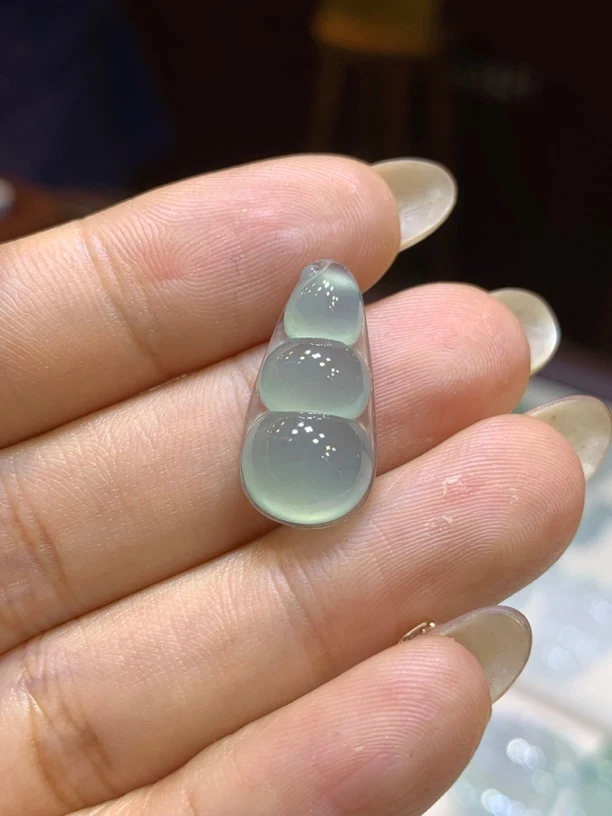 缅甸天然翡翠A货，晴水小福豆干净细腻，无需包容22.2/11.1/5.4