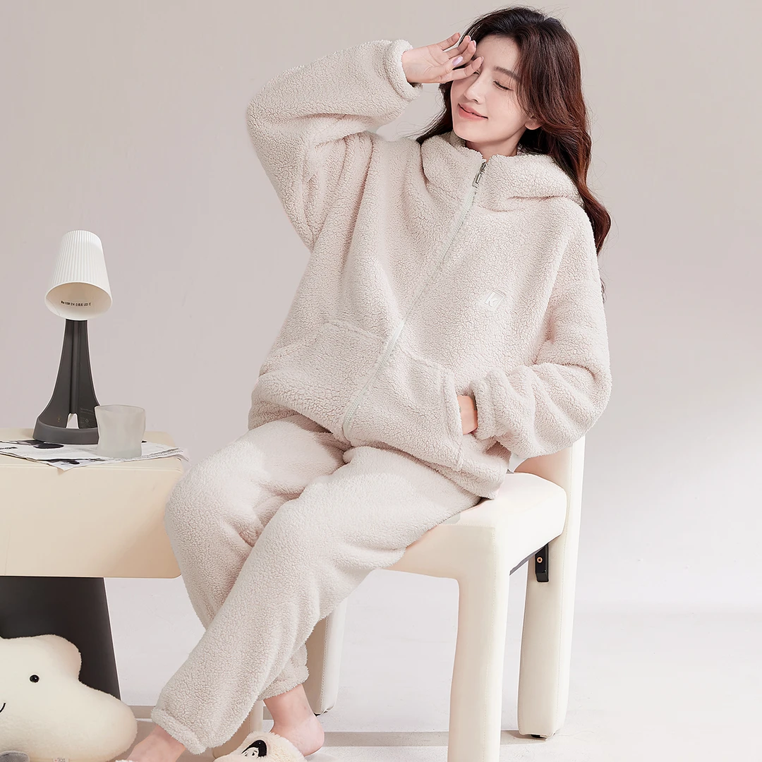 【沙砾白】秋冬季简约休闲连帽加绒保暖可外穿女士甜美睡衣家居服