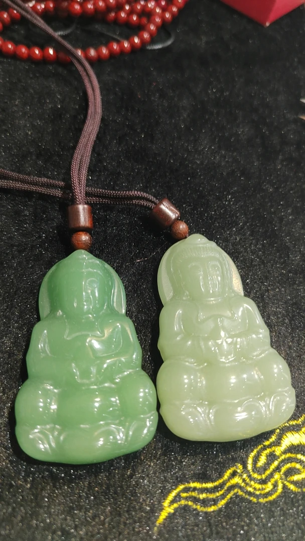 【雪莲&灿云珠宝】石英质玉东陵玉观音送绳【多样性发货.拍一发其一】