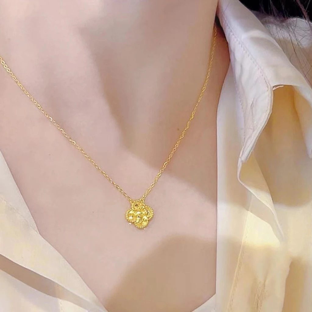 钛钢项链 新款碎碎冰四叶草项链双面镭射锁骨链时尚气质轻奢