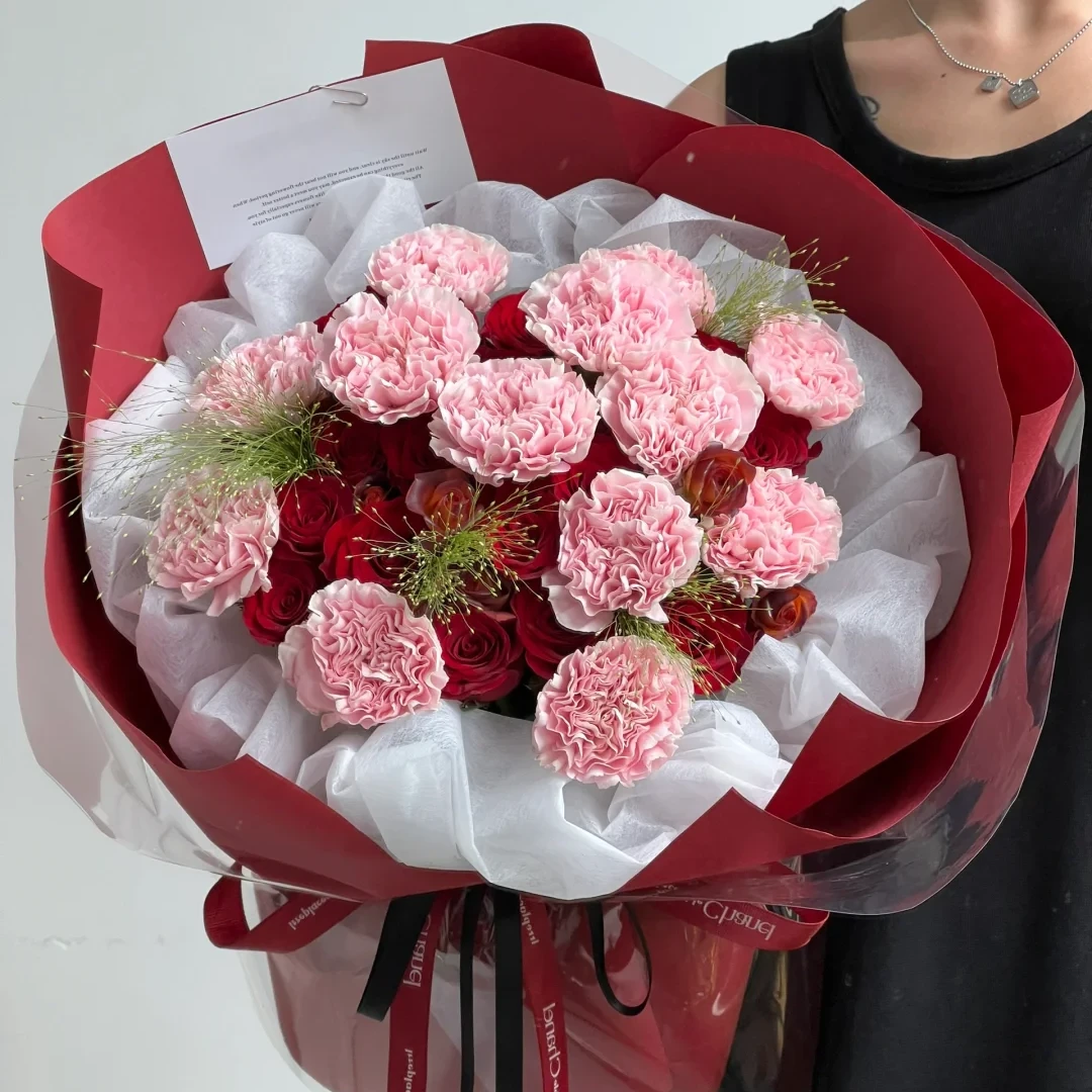 【幸福时光】13朵粉色康乃馨混搭16朵红玫瑰鲜花送爱人长辈妈妈婆婆生日祝福浪漫礼物鲜花小时达同城配送