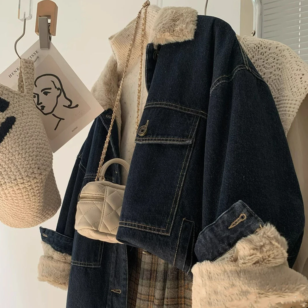 2025冬季新款加绒加厚牛仔外套棉服女新年港风复古设计感宽松上衣