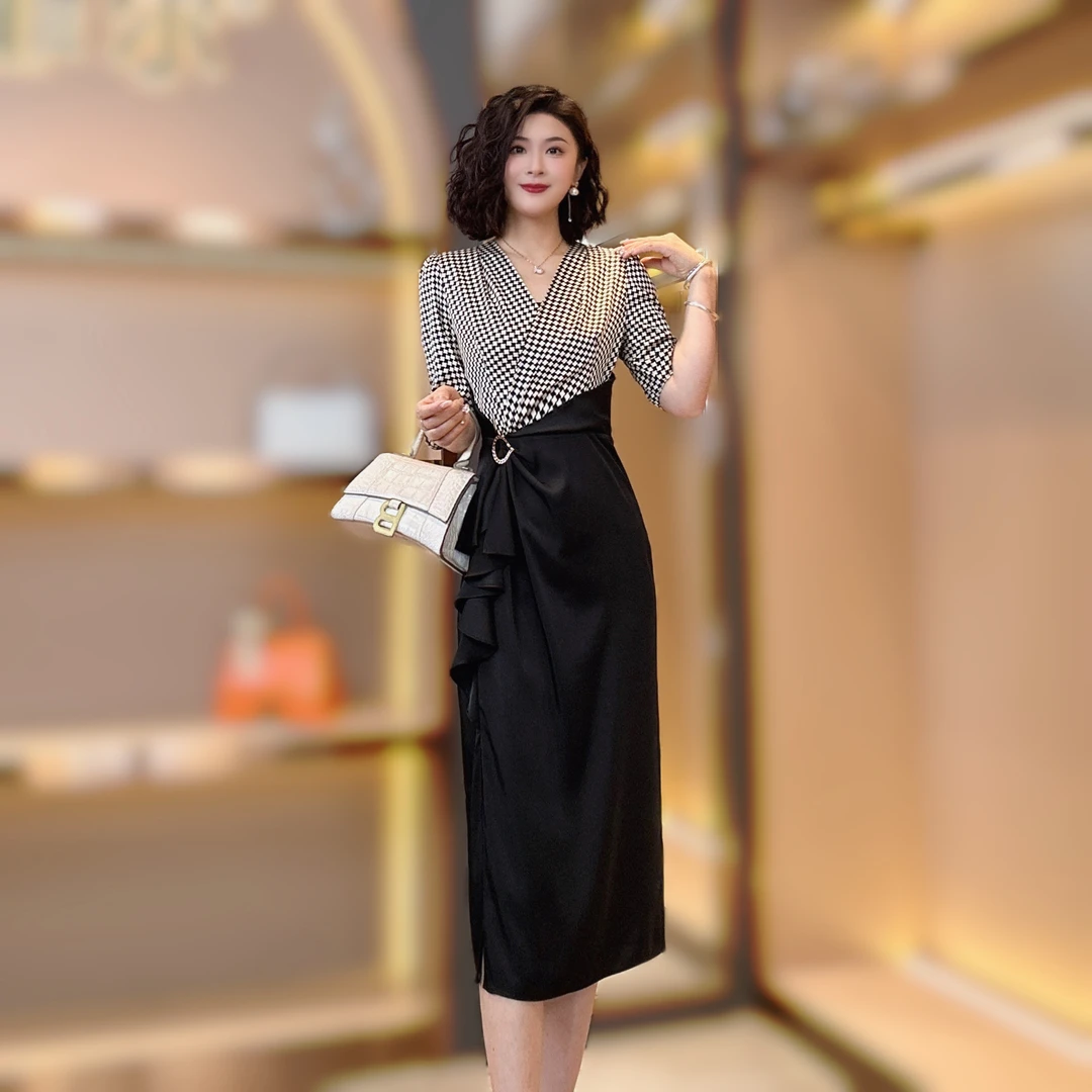 【香舍菲尔】82315新款时尚气质千鸟格法式收腰遮肉轻奢连衣裙-玲