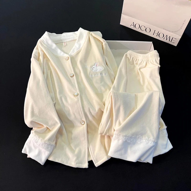 海岛绒睡衣女秋冬季长袖大码保暖珊瑚绒可外穿杏色家居服兔子套装