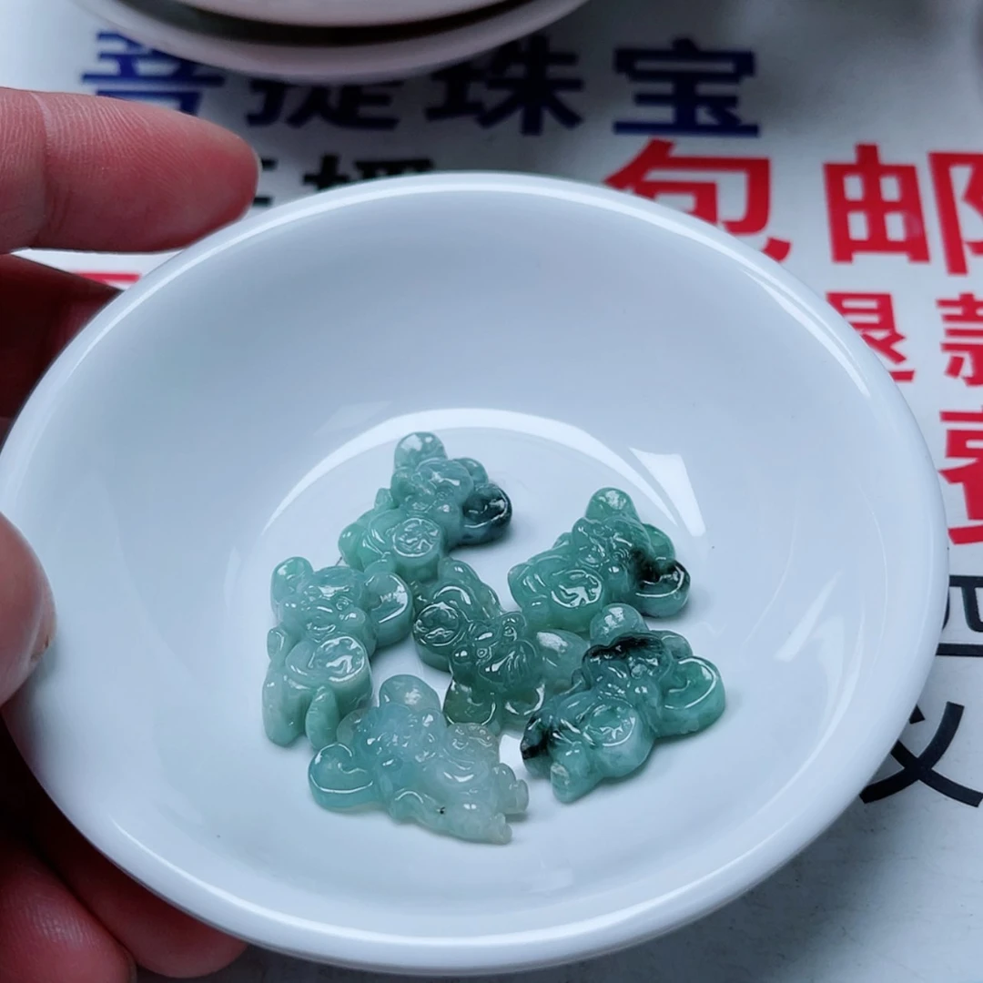 【闪购商品】翡翠小件未镶嵌黑*瑰