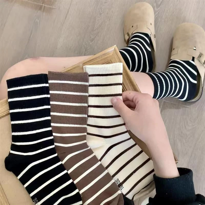 黑白秋冬条纹袜子女潮袜时尚袜子ins百搭运动韩版学院风日系女袜