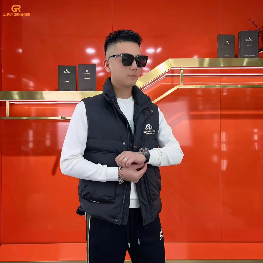 戈诺尔新款男装羽绒服休闲马甲时尚潮流帅气百搭