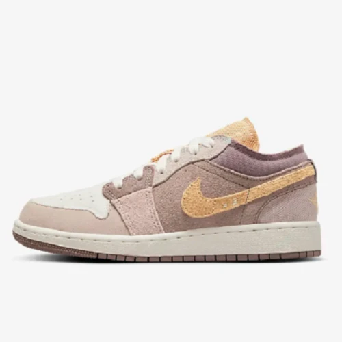 Nike/耐克Air Jordan 1低帮运动童鞋 焕新演绎经典AJ1 DZ4465200