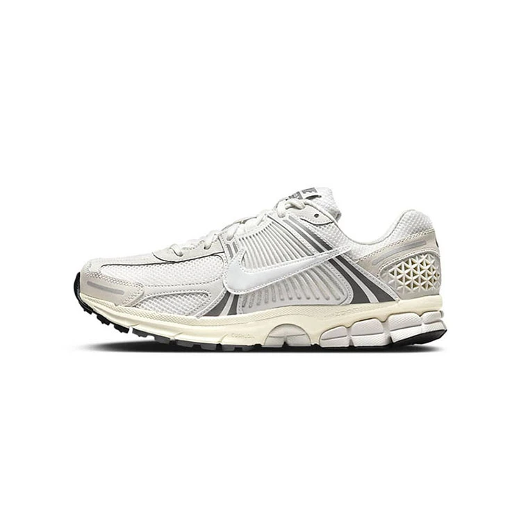 NIKE/耐克男子运动鞋ZOOM VOMERO 5 舒适户外 复古经典HF0731007