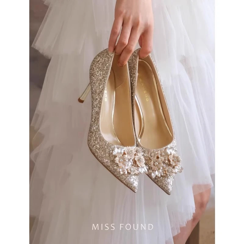 香槟色婚鞋成人礼高跟鞋女2025秋冬新款水晶鞋秀禾婚纱两穿新娘鞋