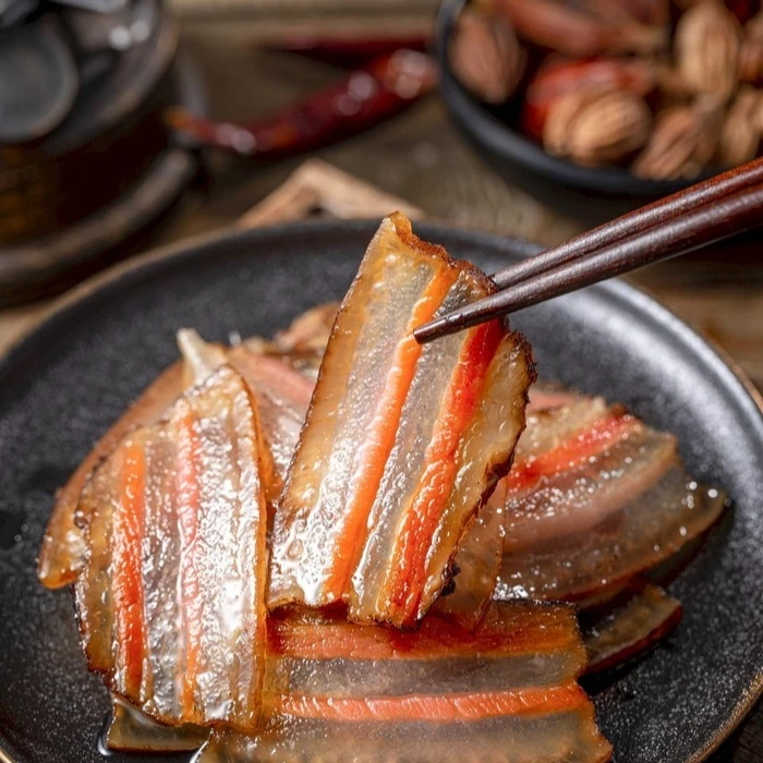 高山黑毛柴火烟熏腊肉