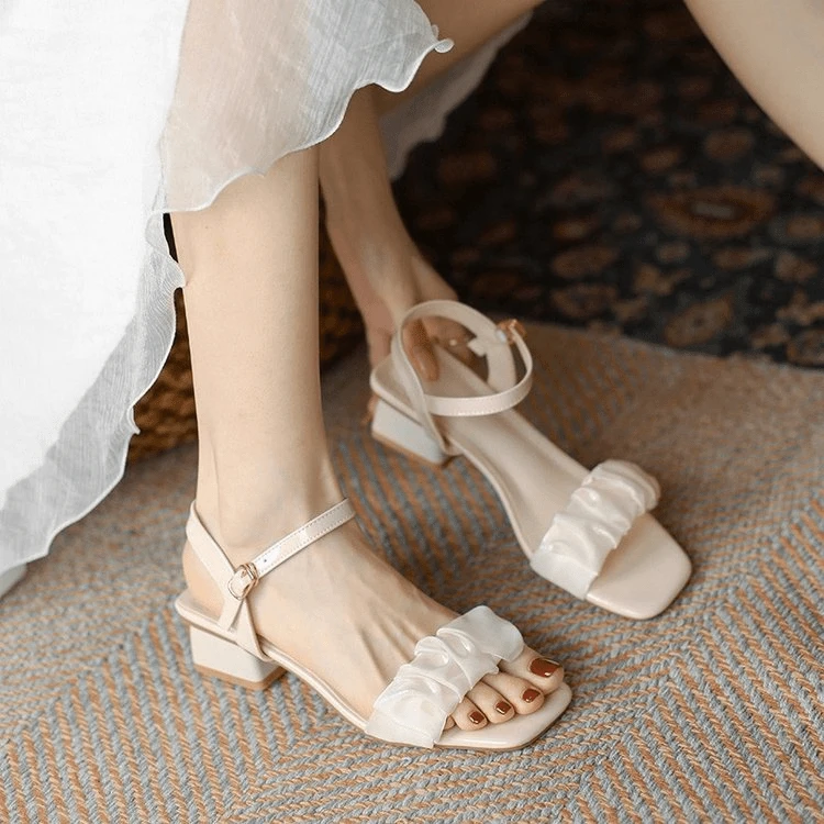 ②【S2025】粗跟凉鞋女仙女风2025夏季新款百搭中跟一字扣带女鞋方g