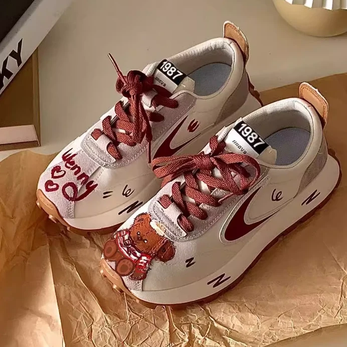 原创新款2025春秋新款美拉德板鞋百搭休闲板鞋复古风厚底小众鞋女