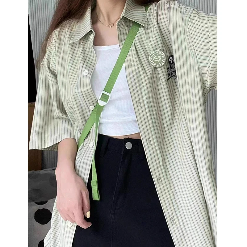 大码胖妹妹240斤休闲时尚宽松短袖衬衫女装夏季薄款小众绿色衬衣