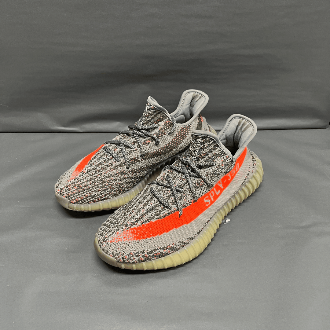 Yeezy球鞋350初代灰橙/ 42码/9新/全新市场价4999/无原盒/ A2200