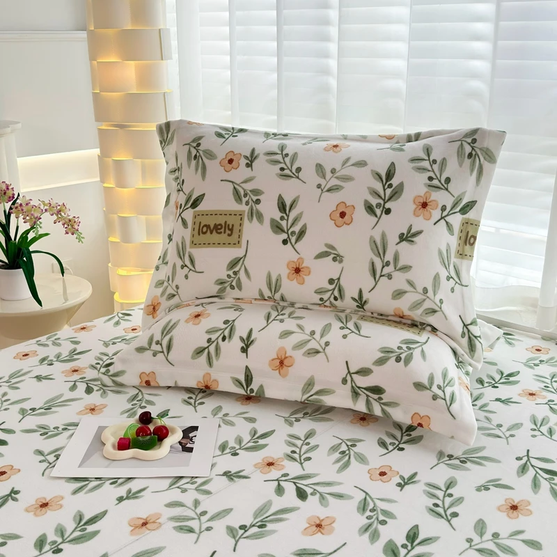 K601-700 枕套牛奶绒柔软家用学生枕套个别瑕疵介意慎拍