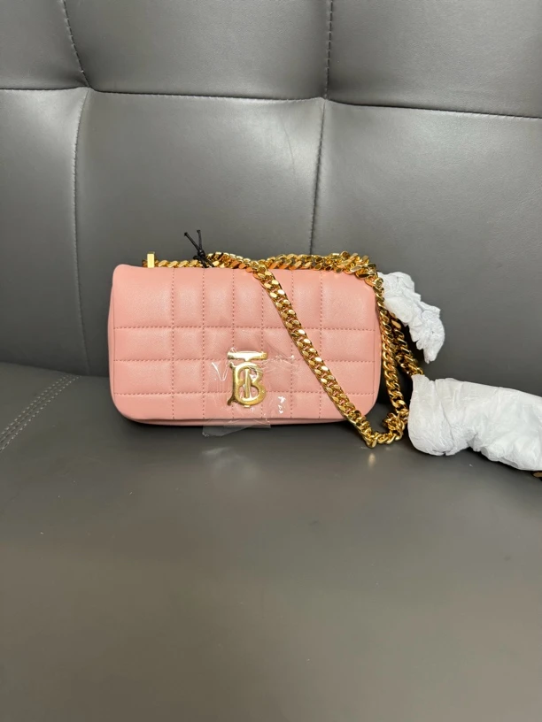 99新 BURBERRY/博柏利 小香风时尚女士斜挎包
