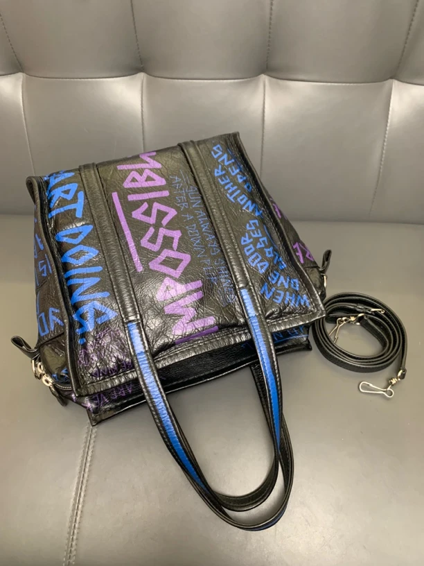 99新 Balenciaga/巴黎世家 巴黎世家限定字母手提斜挎包
