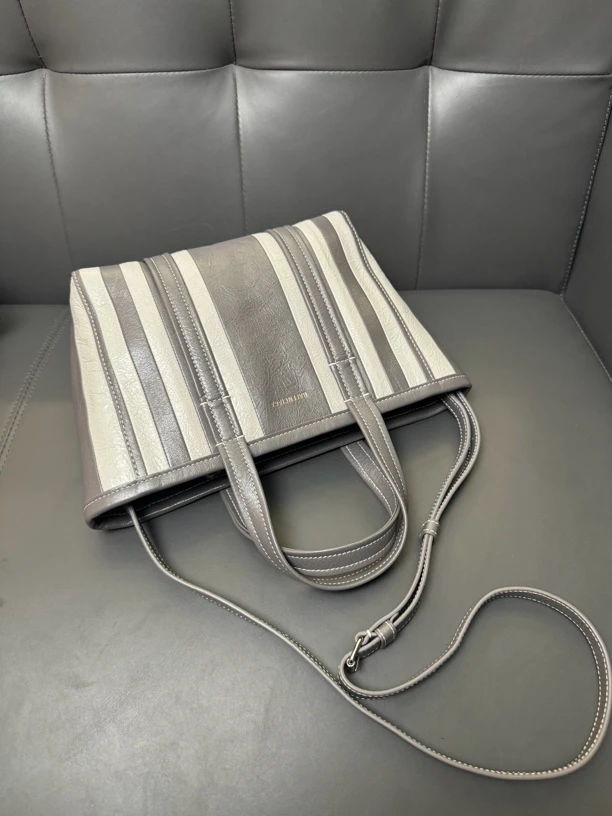 95新 Balenciaga/巴黎世家 时尚休闲百搭托特包