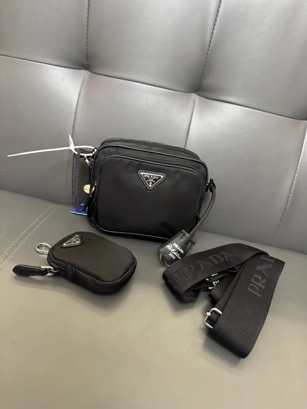 99新 Prada/普拉达 普拉达新款三合一相机斜挎包