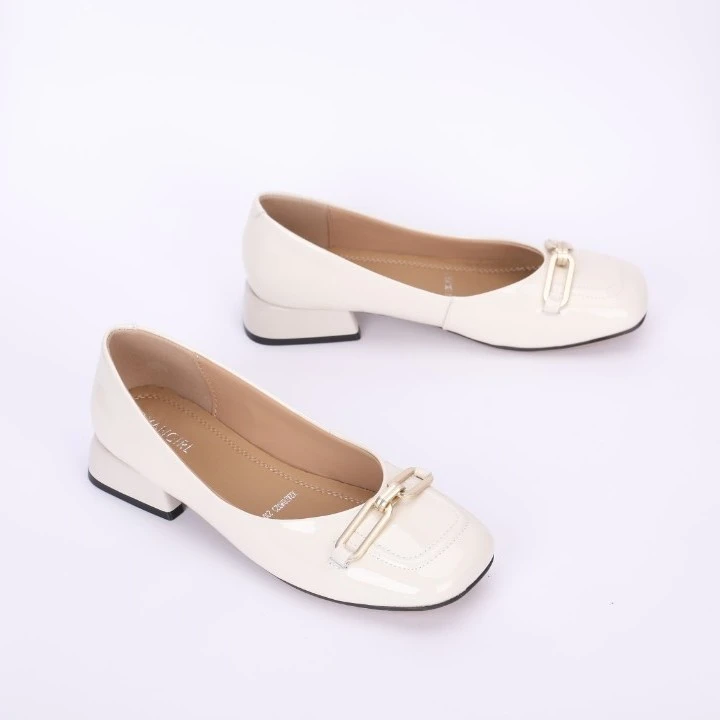 正常尺码 女鞋 时尚单鞋 BM025 米色