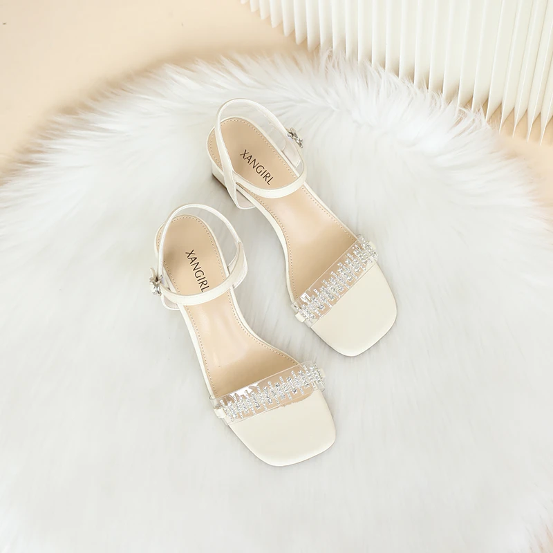 正常尺码 女鞋 时装凉鞋 BM407 米色