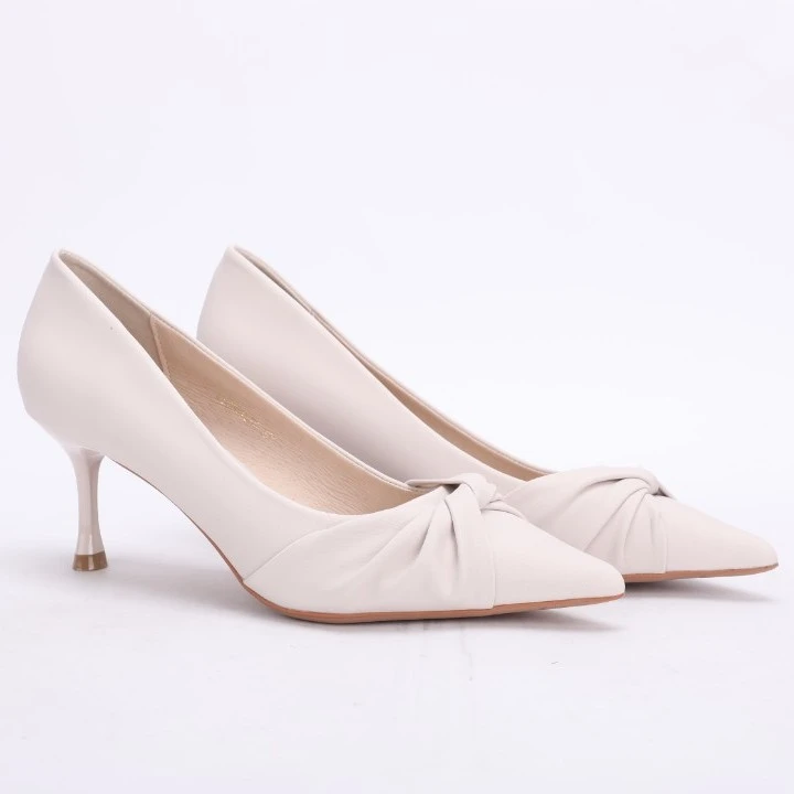 正常尺码 女鞋 时尚单鞋  856 米色