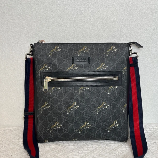 95新 GUCCI/古驰 3817/3686男士时尚老虎印花单肩包
