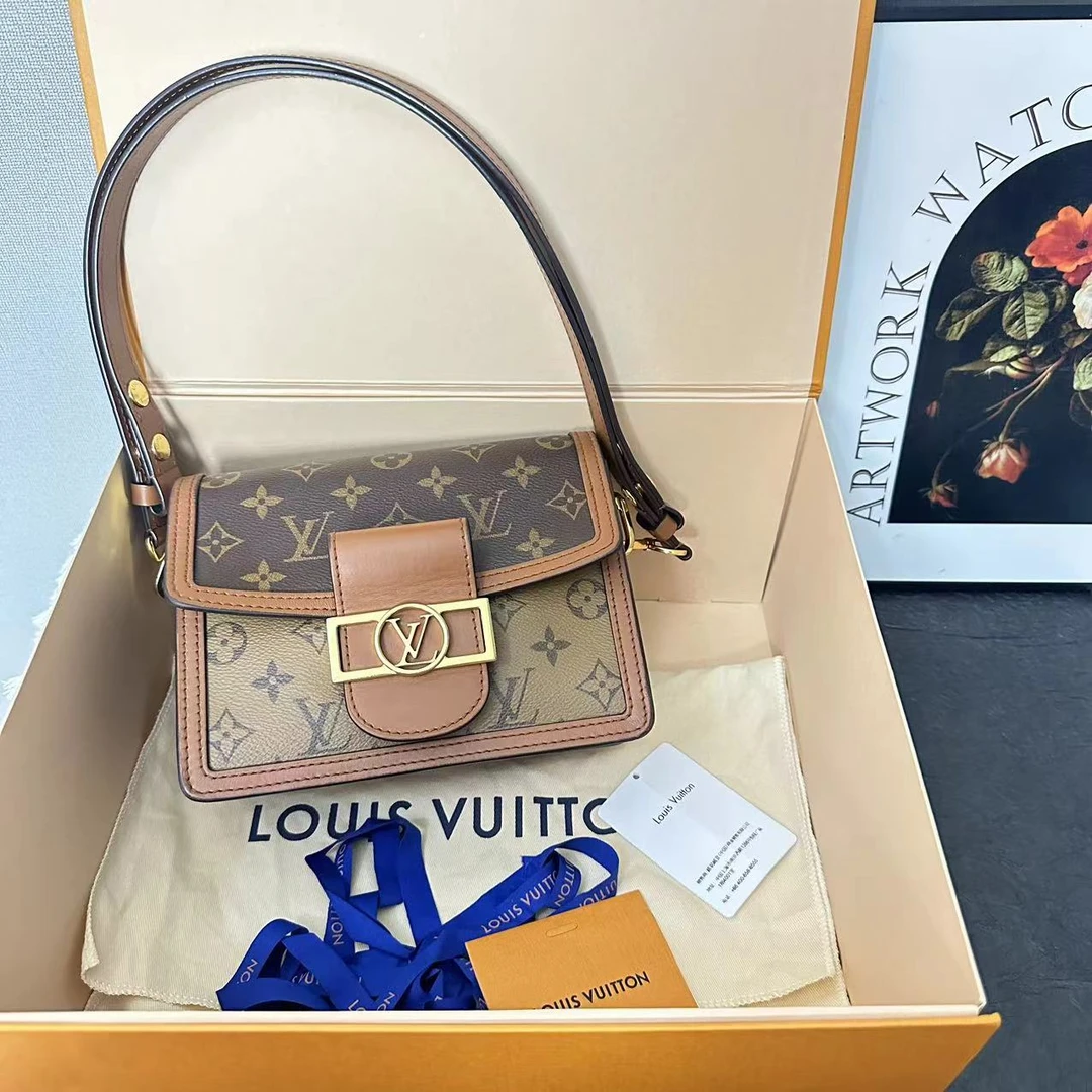 95新 LouisVuitton/路易威登 lv芯片款达芙妮/斜挎包/单肩包