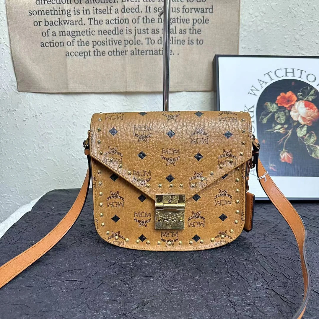 95新 MCM 古登中古/mcm干邑色马鞍包/单肩包/斜挎包
