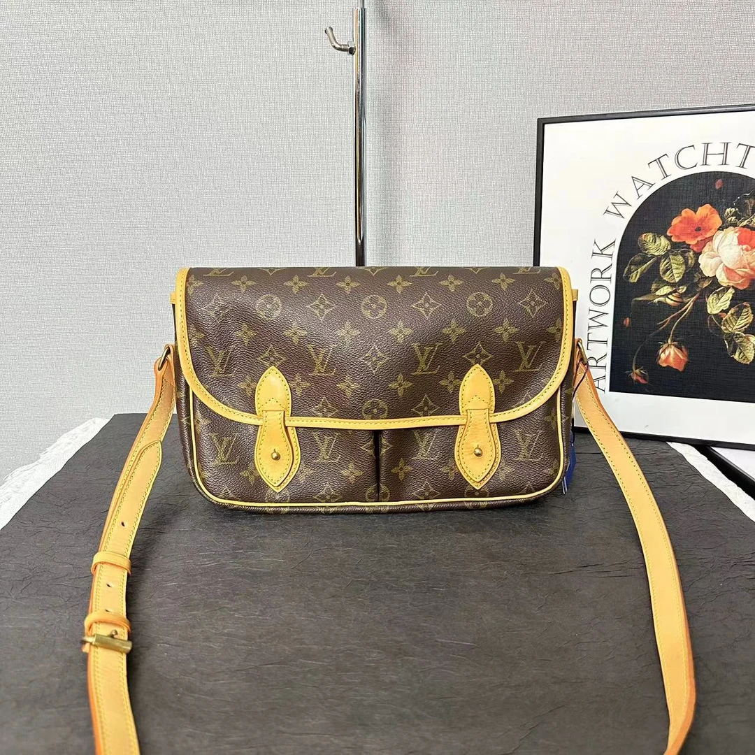 95新 LouisVuitton/路易威登 lv老花狩猎包/斜跨包/单肩包/剑桥包