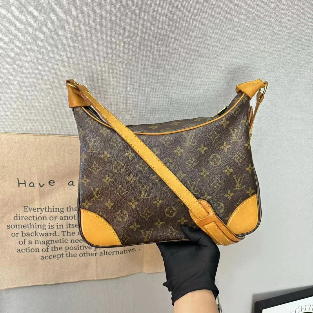 95新 LouisVuitton/路易威登 lv小号牛角包/单肩包/腋下包/斜挎包