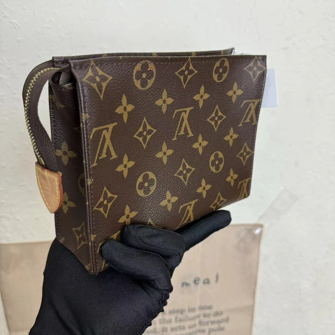 95新 LouisVuitton/路易威登 古登中古/lv洗漱包19/斜挎包/腋下包