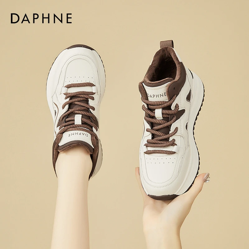 达芙妮中帮老爹鞋女2025新款秋冬季加绒厚底运动鞋轻便软底小白鞋