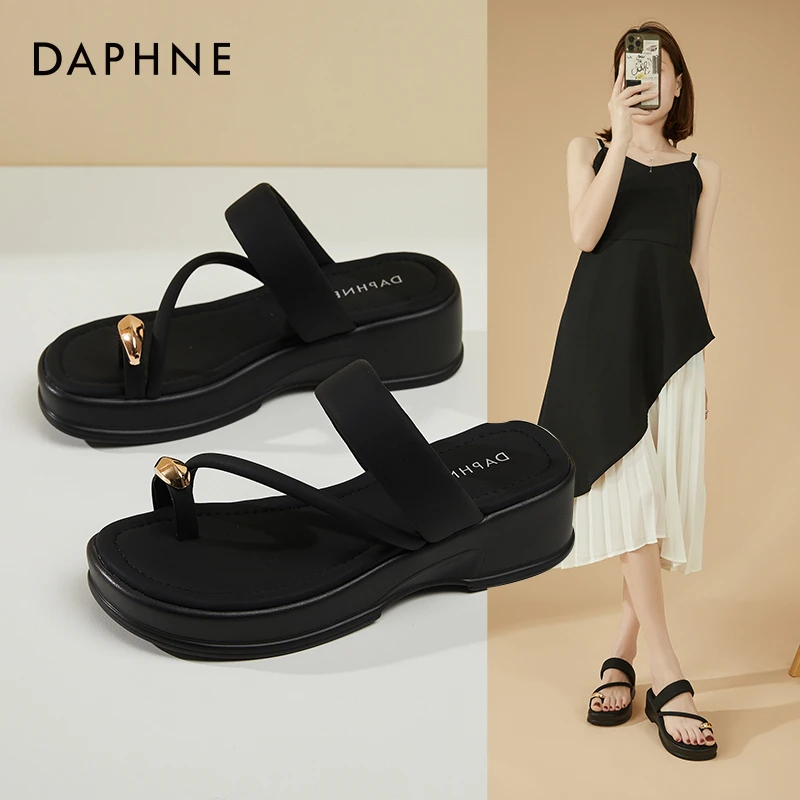 达芙妮网红套趾夹脚拖鞋女夏季外穿2025年新款高级感厚底时尚凉拖