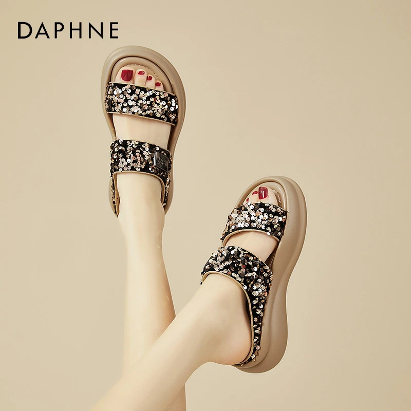 达芙妮金色亮片拖鞋女夏季外穿2025新款一字拖厚底防滑沙滩凉拖鞋