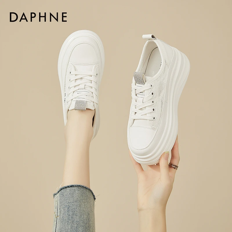 达芙妮内增高6cm透气松糕板鞋女款2025秋季小个子厚底网面小白鞋