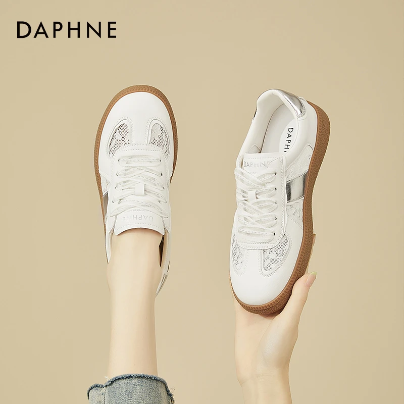 达芙妮新中式蕾丝小白鞋女2025秋季新款透气休闲板鞋平底德训鞋子
