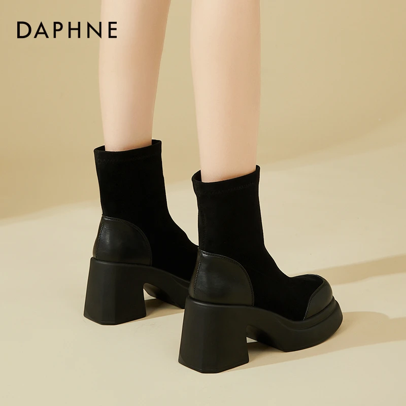 达芙妮高跟短靴女秋冬单靴2025新款厚底切尔西瘦瘦靴加绒马丁靴子