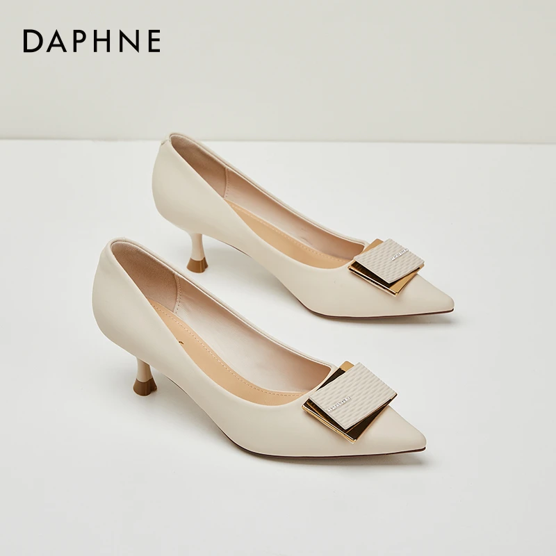 达芙妮女鞋单鞋秋季新款尖头细跟高跟鞋女黑色上班气质百搭工作鞋