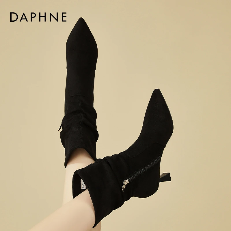 达芙妮网红时尚堆堆靴女2025秋冬新款加绒欧美风尖头中筒弹力袜靴